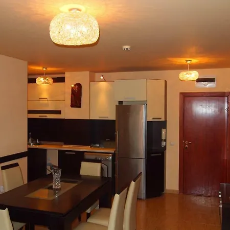 דירה Stylish Two Bedroom *