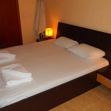 Stylish Two Bedroom *